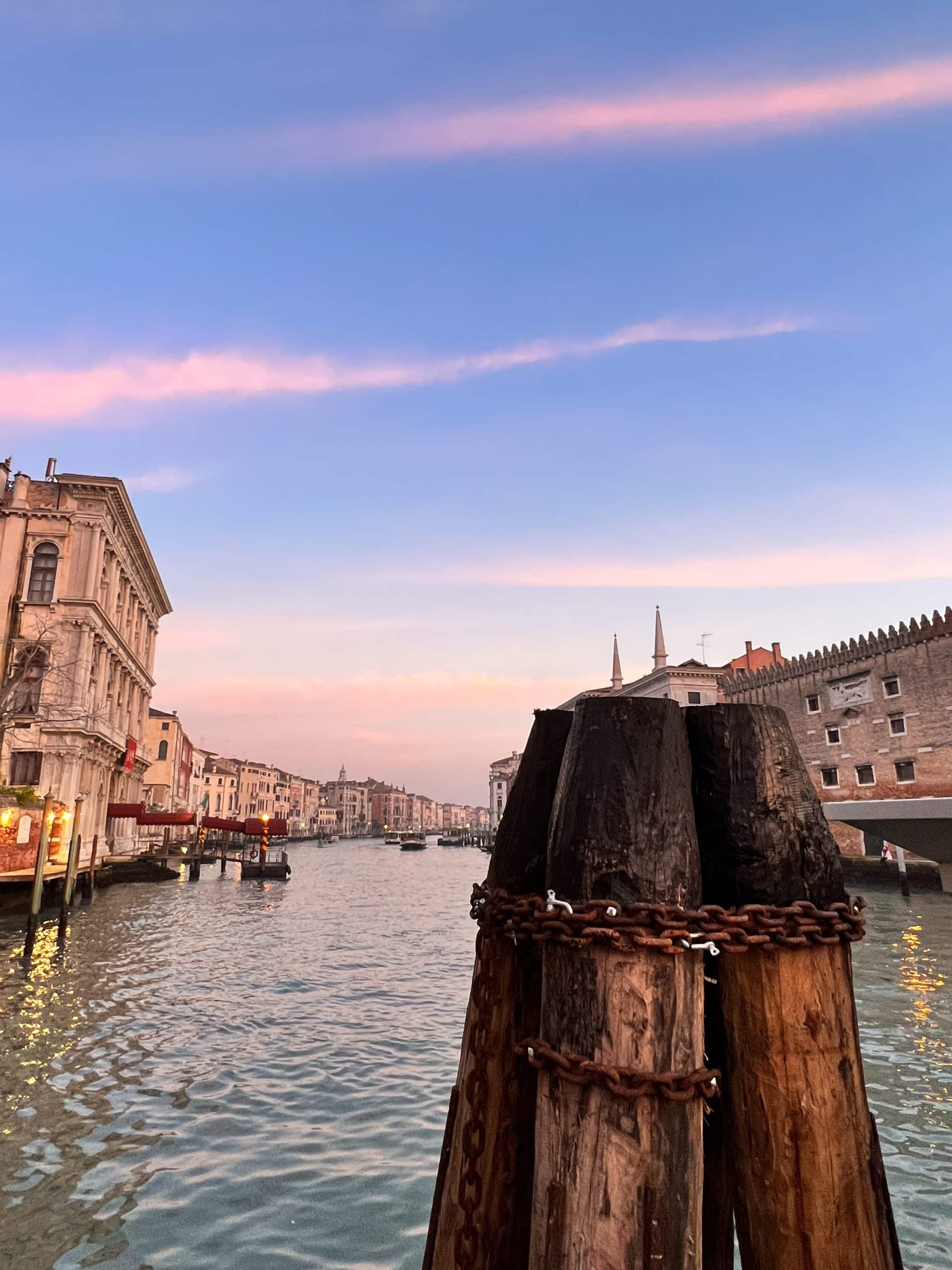 Shabbat Take Away & Delivery in Venice from GAM GAM Kosher Restaurant
